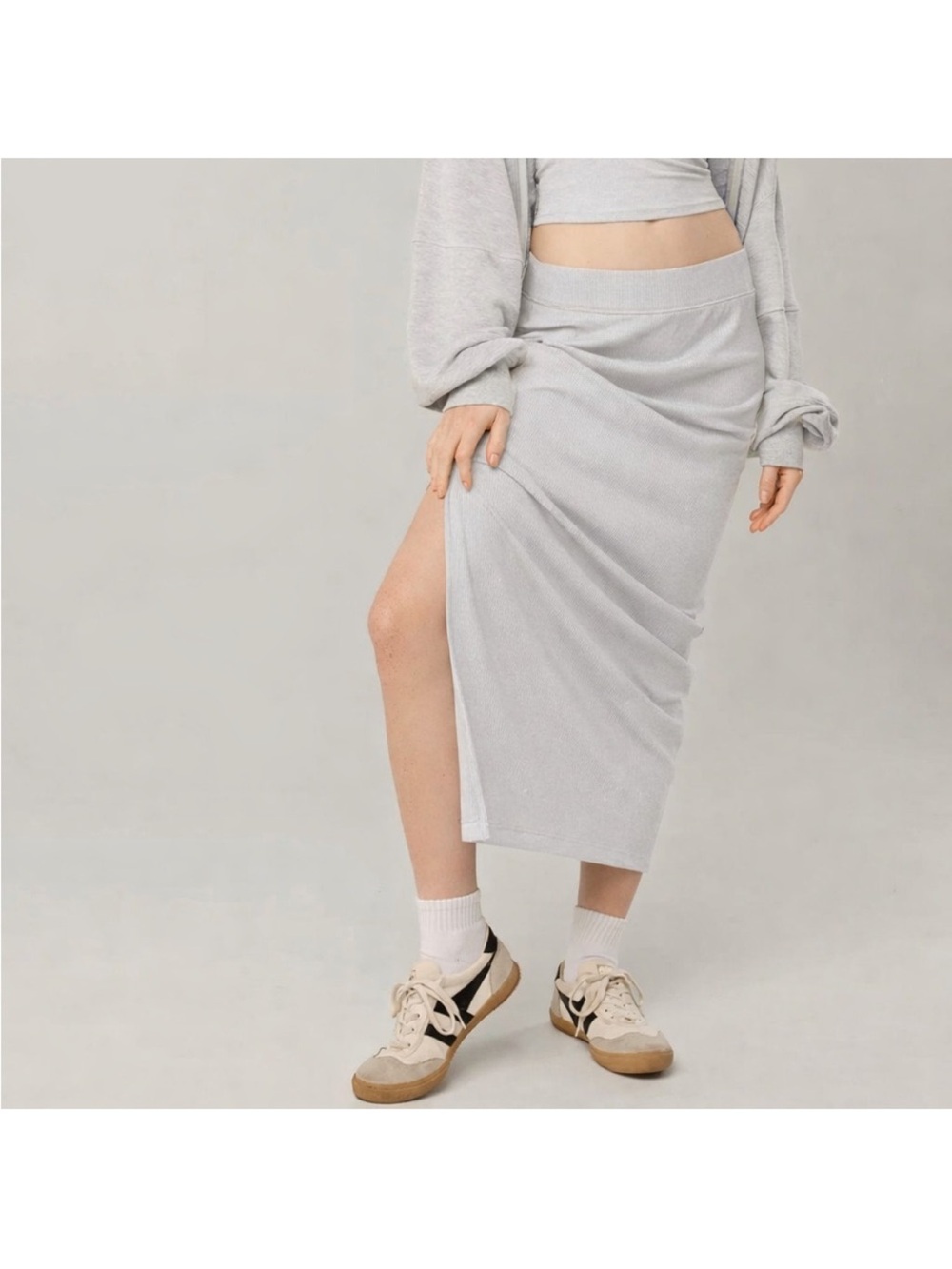 aerie Light Gray Ribbed Midi Skirt with Double Side Slit. Womens Size M. NWT